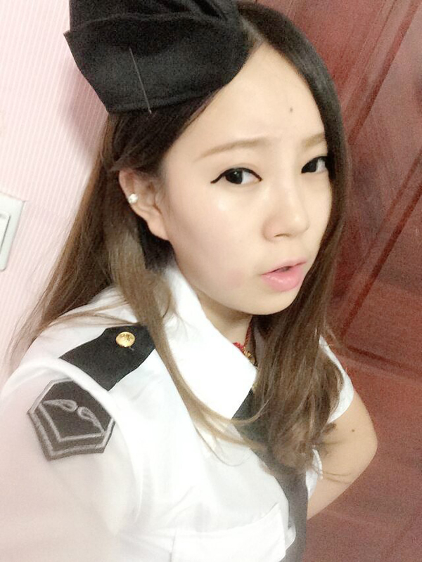美女主播贝比私房写真性感与可爱兼备