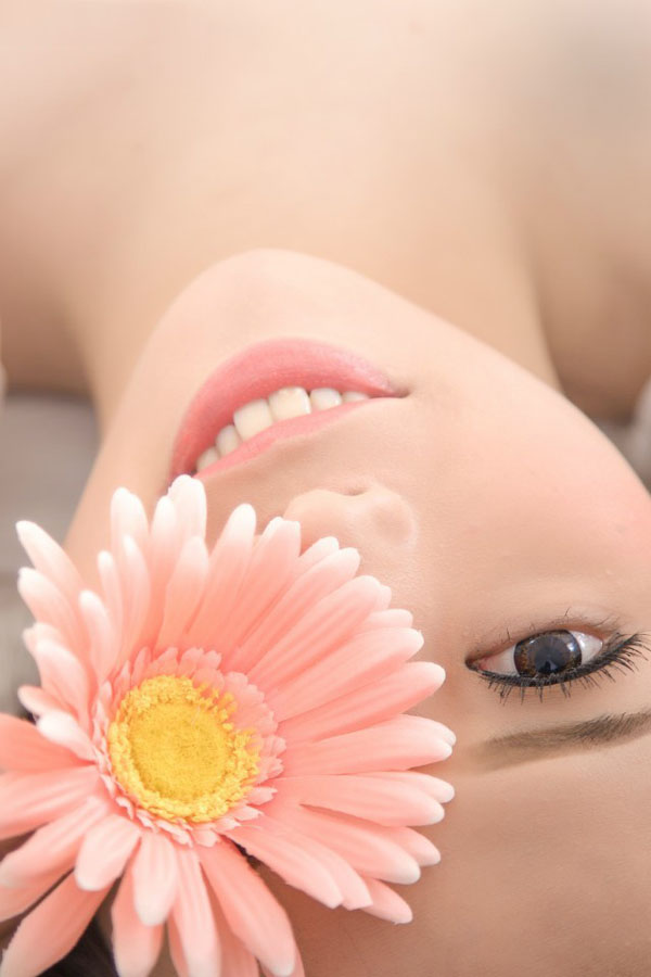 妖娆少女的卓越风姿私房照