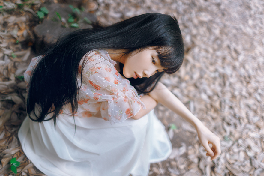 清甜女生的户外可爱