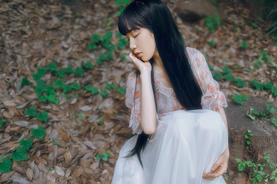 清甜女生的户外可爱