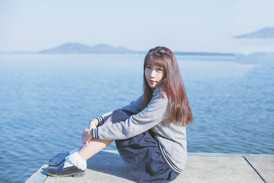 甜美校花暖暖的海风
