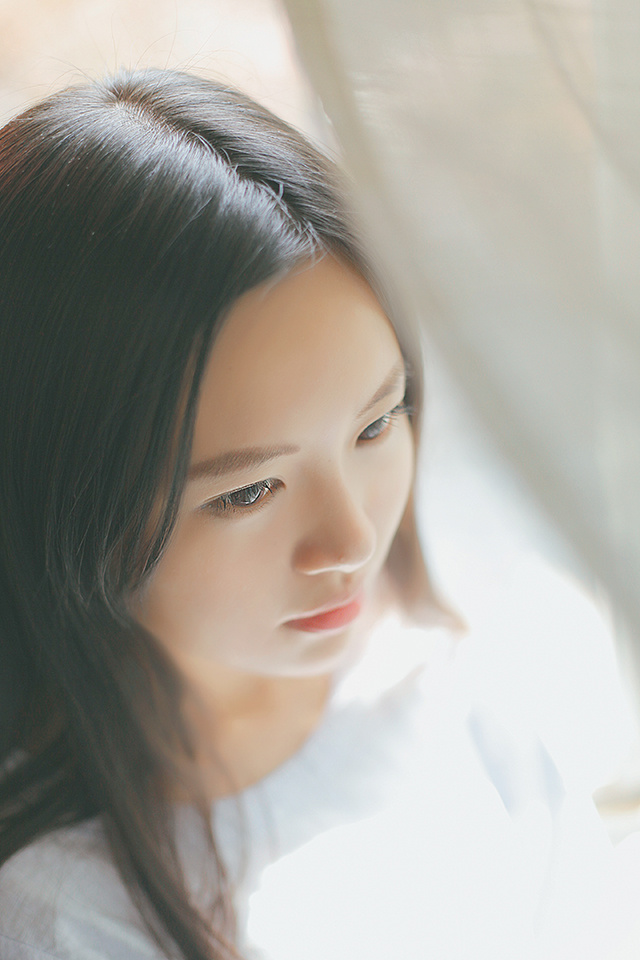 甜美姑娘的可爱面容