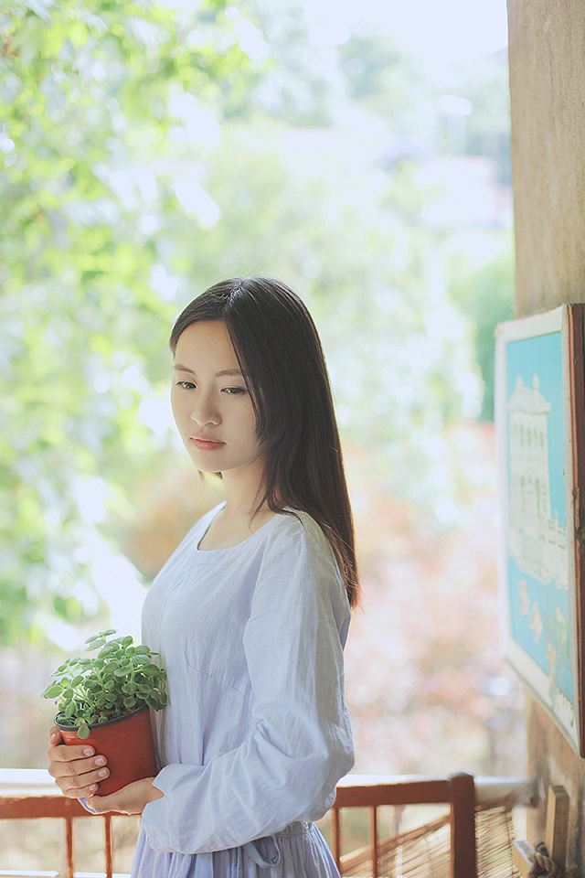 甜美姑娘的可爱面容
