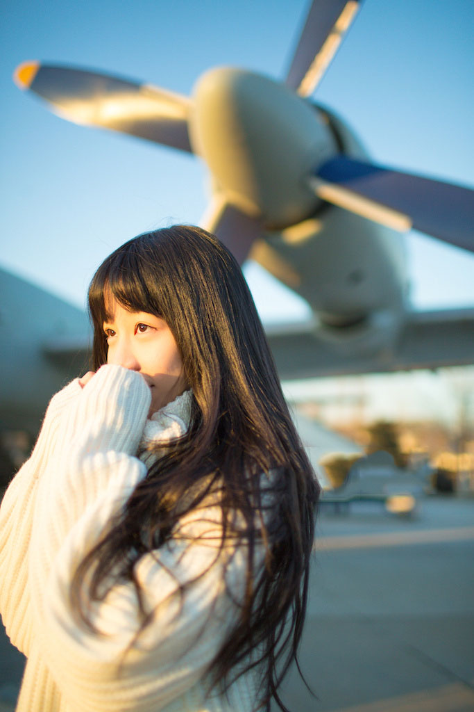 长发少女的唯美写真