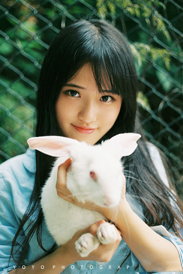 白兔少女的甜美清纯