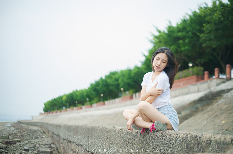 甜美小可爱的户外写真