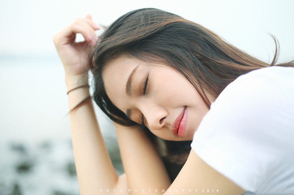 甜美小可爱的户外写真
