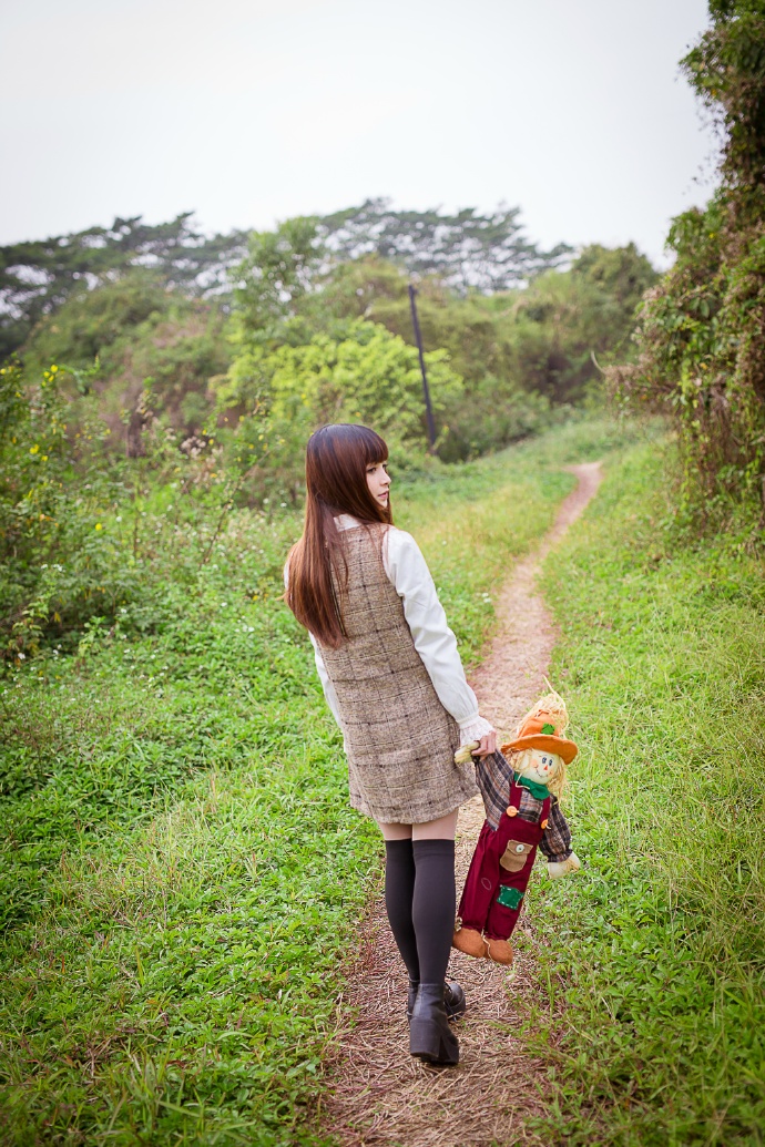 清纯美女稻草人的故事