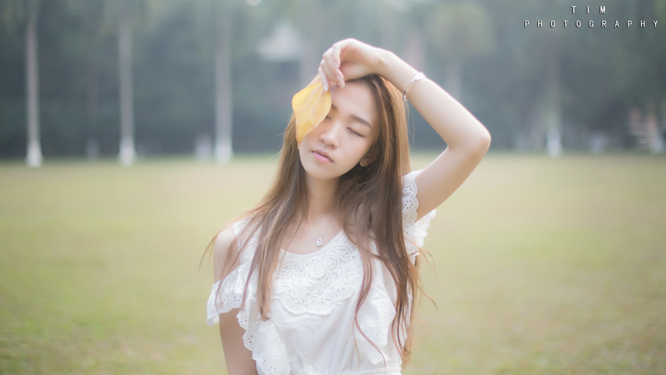 清纯美女原野高清写真