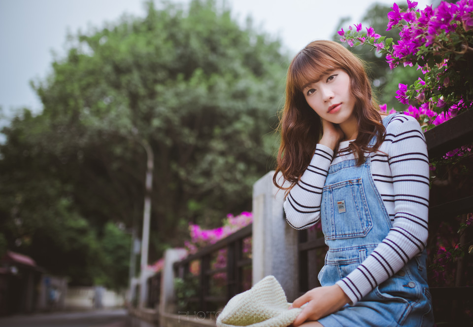 清纯美女如花旧片高清写真大图