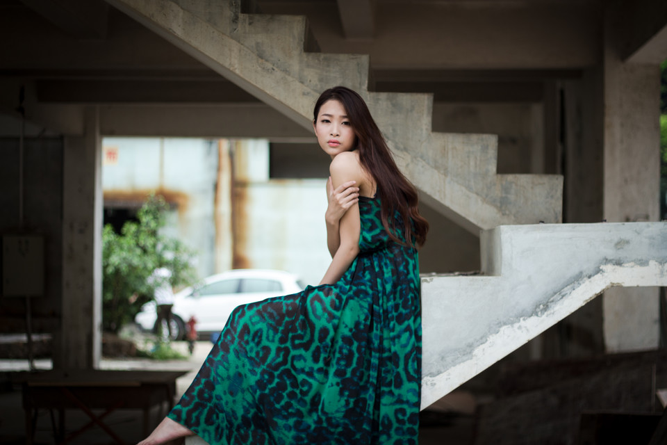 清纯美女废墟LOST高清写真
