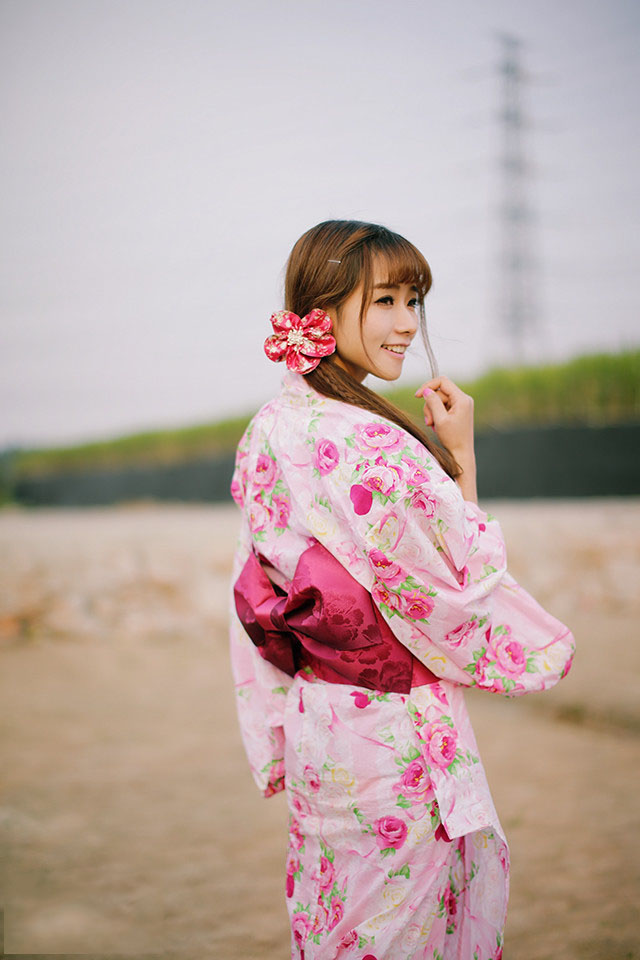 清纯美女和服随拍高清大图