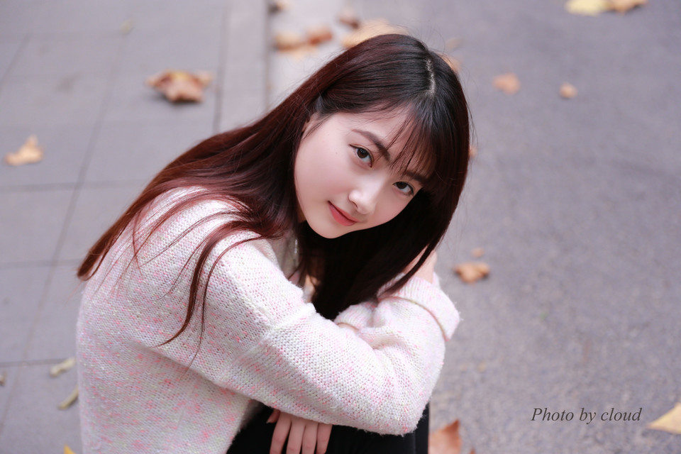 清纯美女清澈秋意