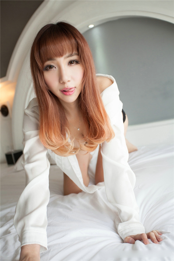 陆小茜私房秀美臀