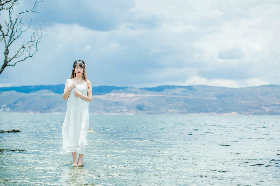 不食人间烟火氧气美女清新写真