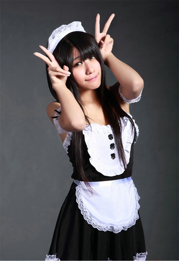 可爱女仆制服美女私房迷人写真