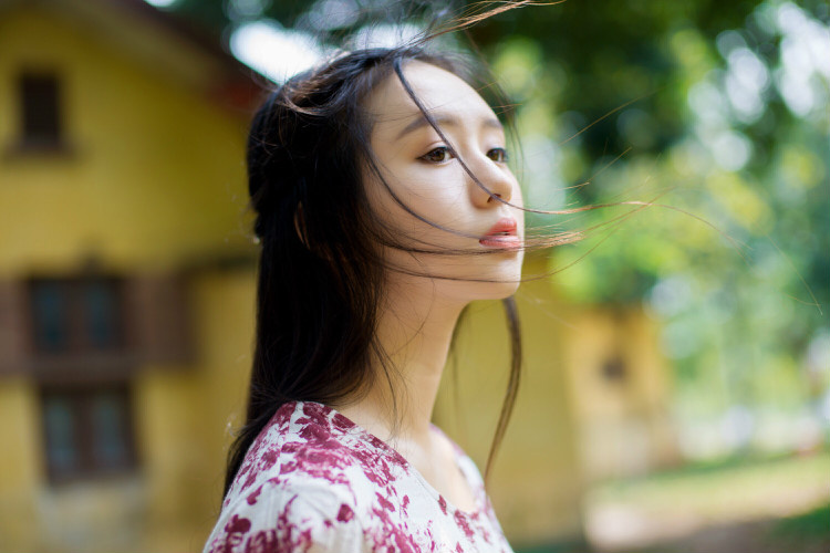 可爱少女梁缘，雅柔夏季形象片