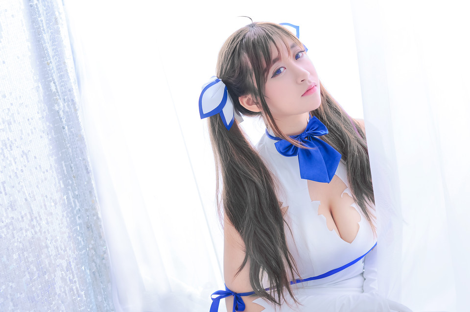 cosplay赫斯缇雅，隐藏的大白兔