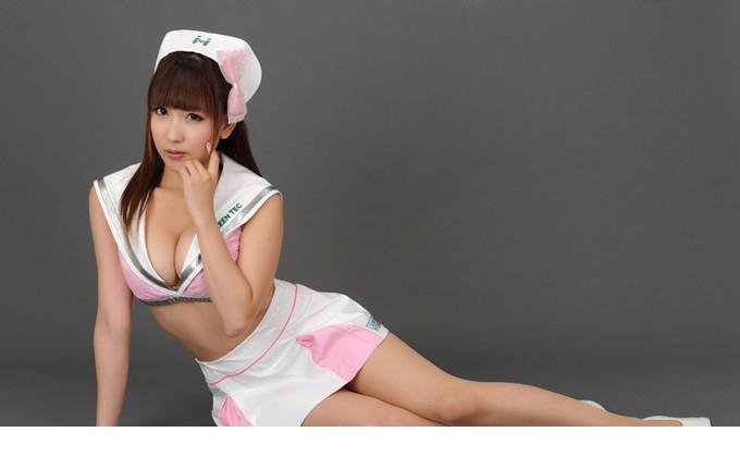 帮你测体温日本性感护士美女制服诱惑