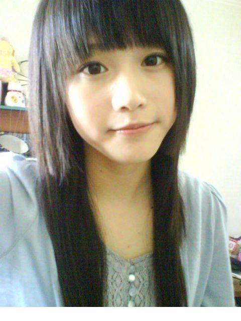 90后学生妹清纯生活自拍照