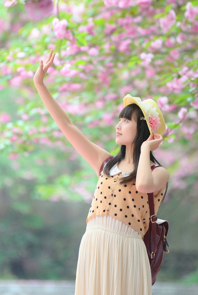 樱花盛开的季节美女自会到来