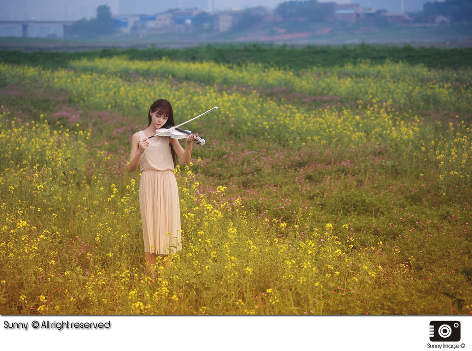 小清新少女夏天逆光唯美写真