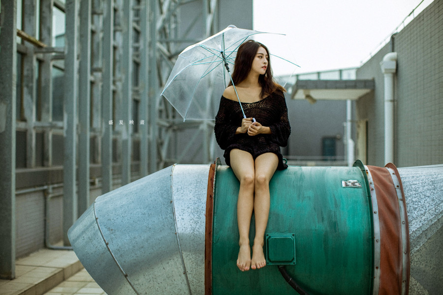 天台上的氧气美人宁静性感