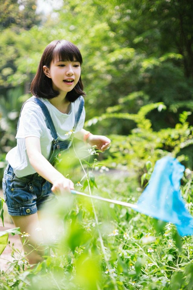 萌萌哒少女就像高中生