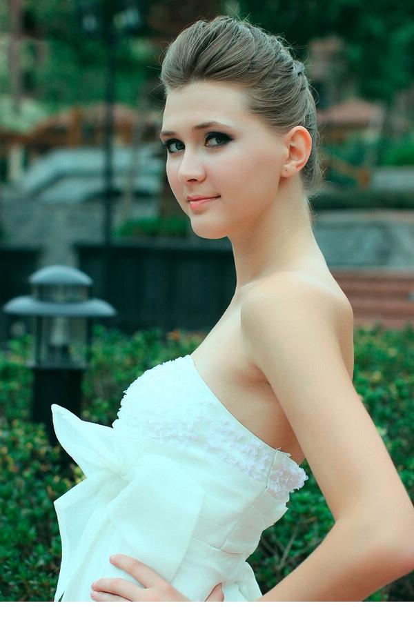 超美俄罗斯美女唯美婚纱写真