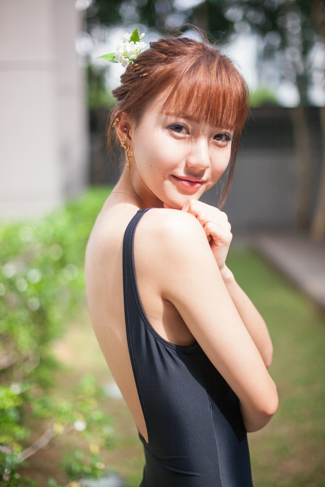 清纯泳装少女的夏日