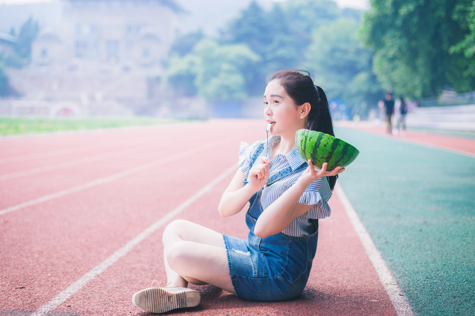 夏日小清新西瓜女孩