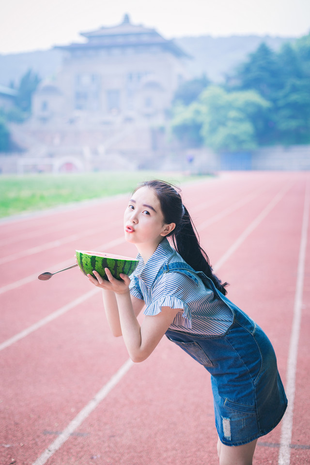 夏日小清新西瓜女孩