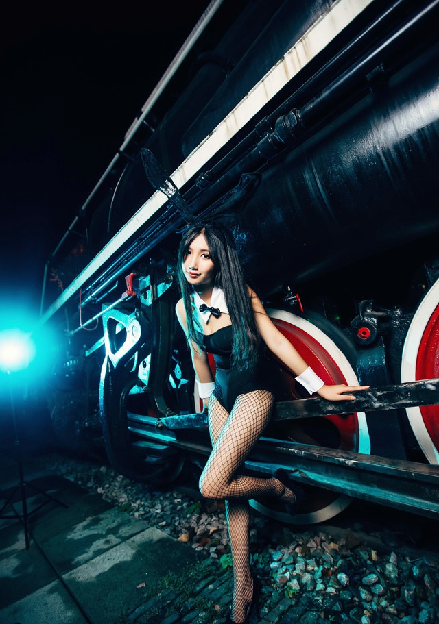 火辣的机车女郎十足诱惑