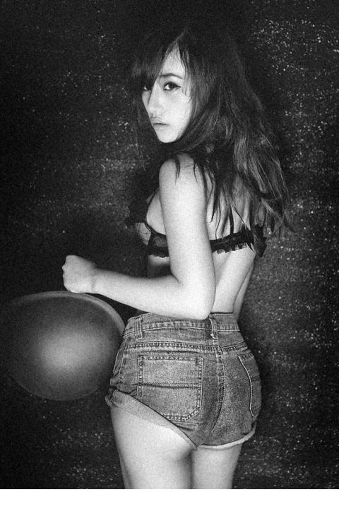 网格黑丝美女美乳翘臀无可挡