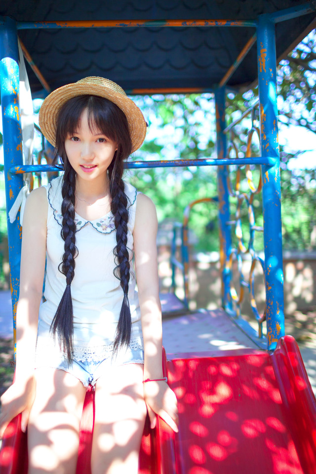 清新马尾辫少女的夏季