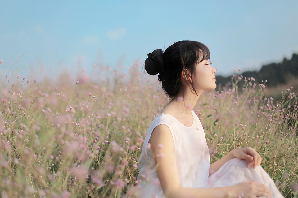小清新少女夏日户外时光