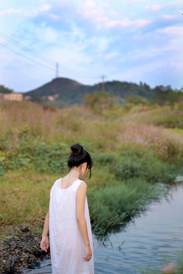 小清新少女夏日户外时光