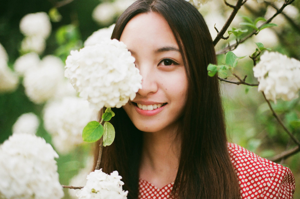 氧气美女森林嬉戏