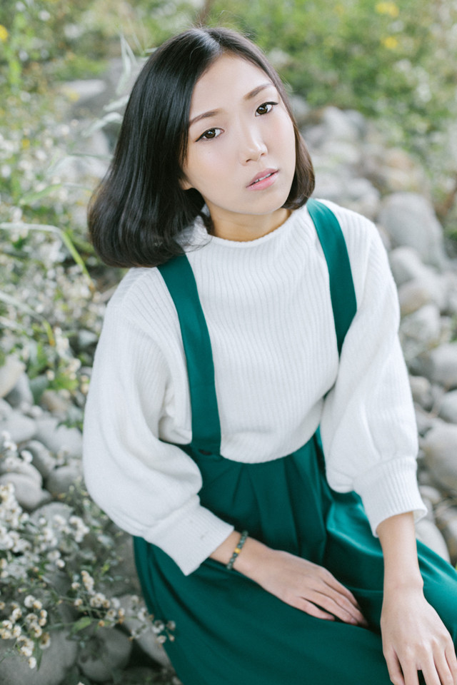 日系美女绿衣唯美