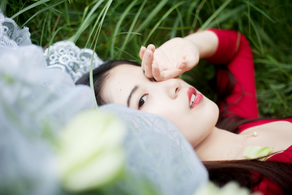 丛林深处的清纯女神