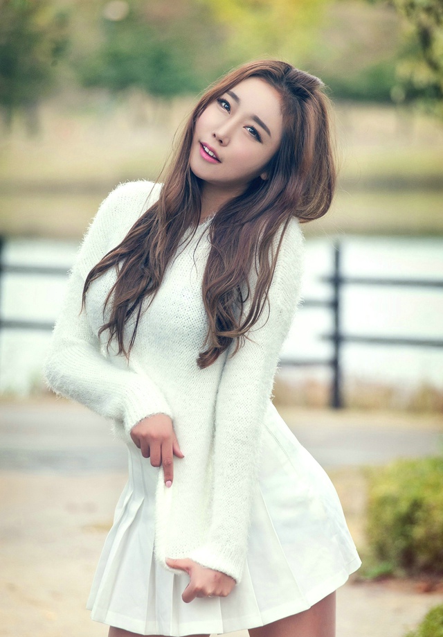 韩国美模超短裙的魅惑