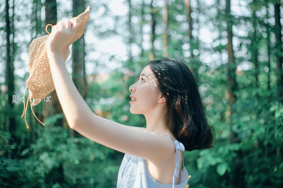 清新可人少女夏末纯情