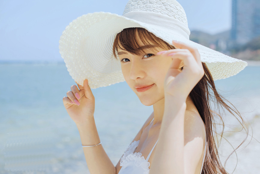温柔安静少女海边浪漫清新