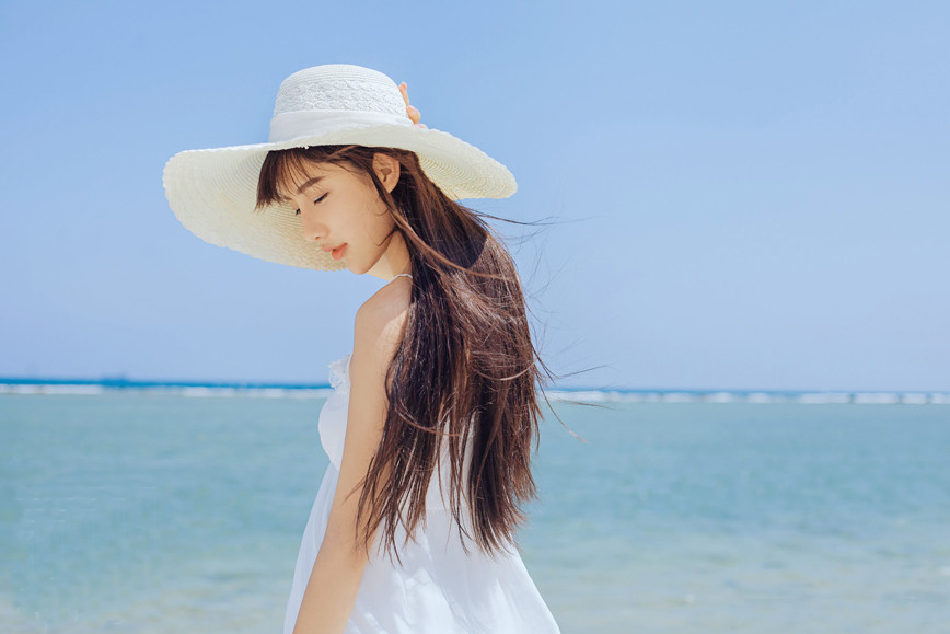 温柔安静少女海边浪漫清新