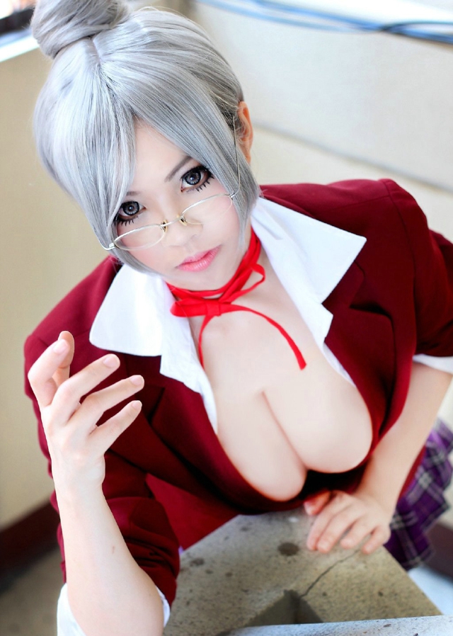 热辣爆乳美眉性感cosplay