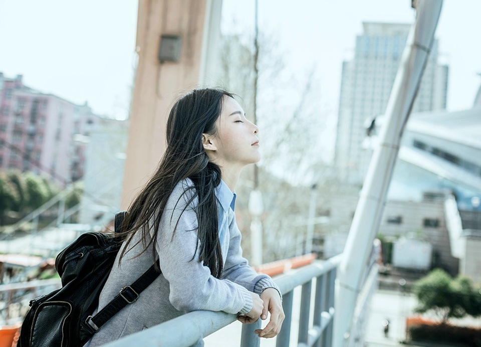 素雅大方女神安静写真