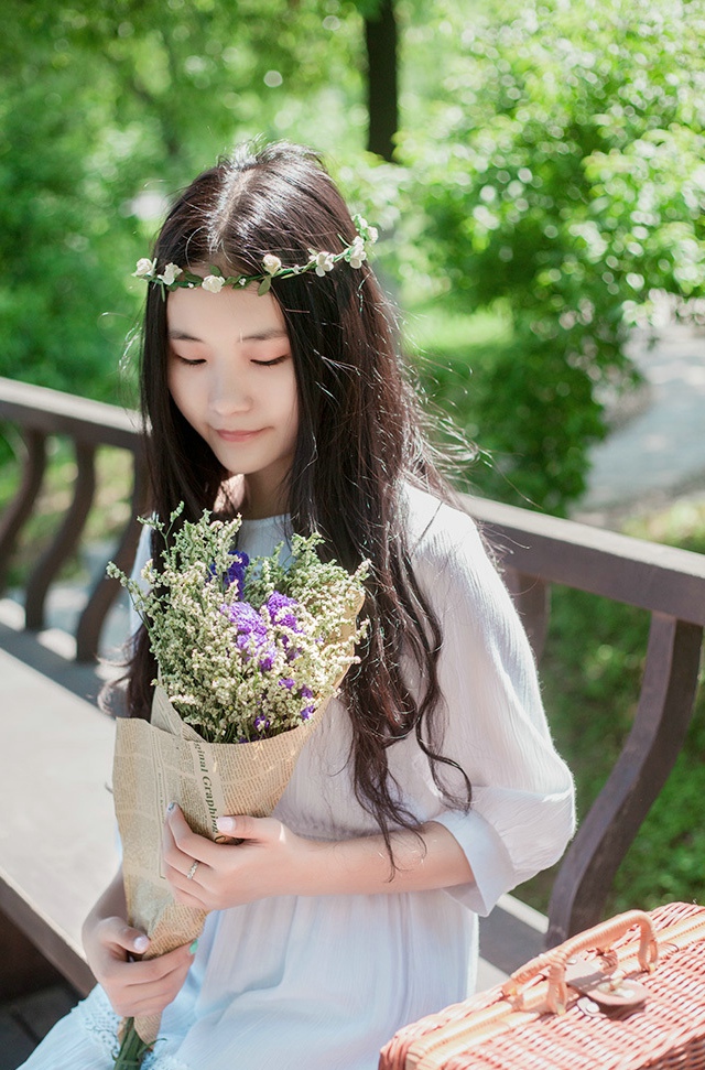 偶遇清纯甜美少女