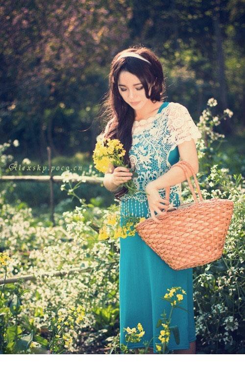 清纯校花迷人甜美写真