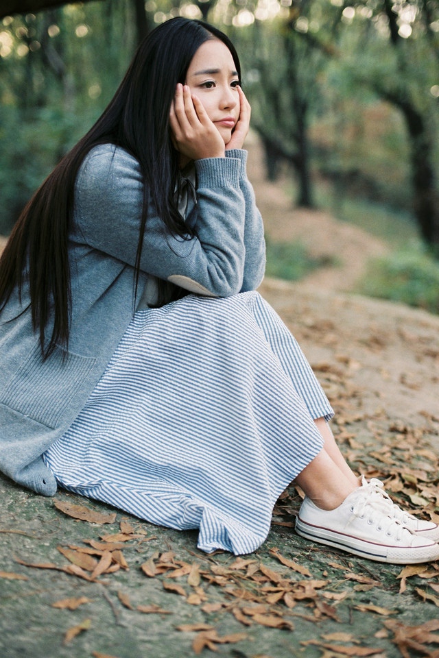 文艺范女青年神似女神郭碧婷