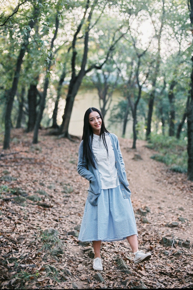 文艺范女青年神似女神郭碧婷